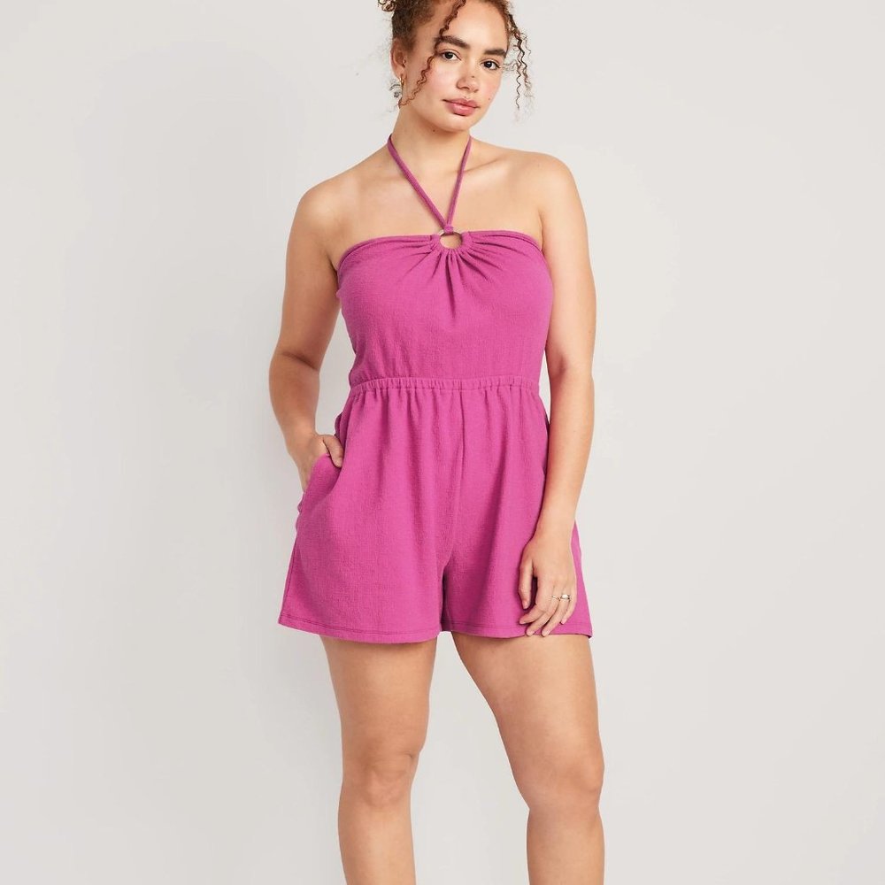 NWT  Old Navy Textured O-Ring Halter Romper for Women -- 3.5-inch inseam - Picture 4 of 6